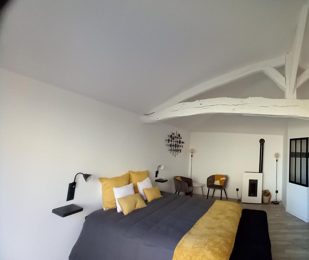 Bed and Breakfast L'Atelier D'Andre Monbahus Esterno foto