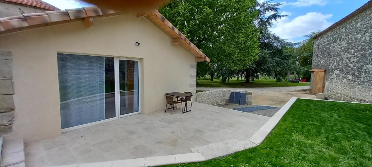 Bed and Breakfast L'Atelier D'Andre Monbahus Esterno foto